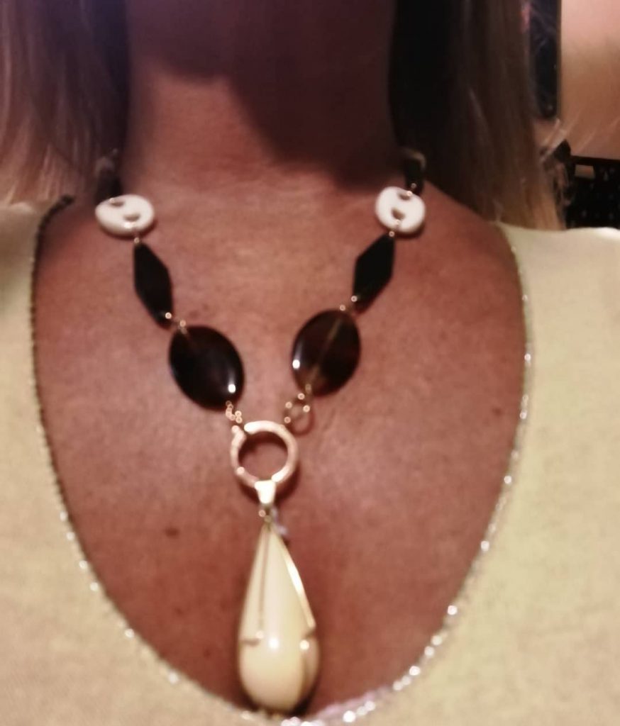 collana tartaruga e avorio