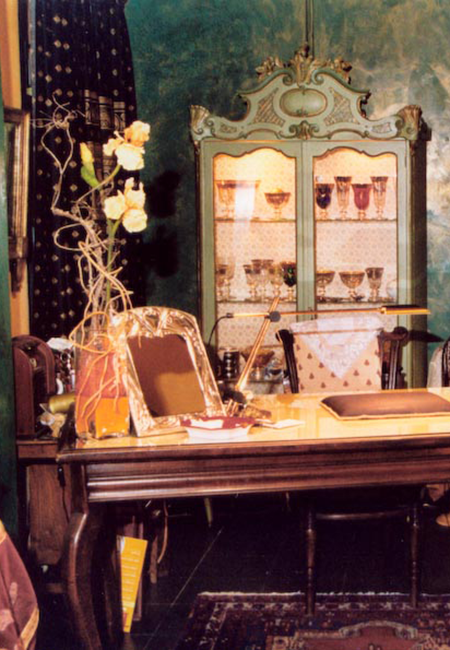 Interno negozio Folies Antiques Torino
